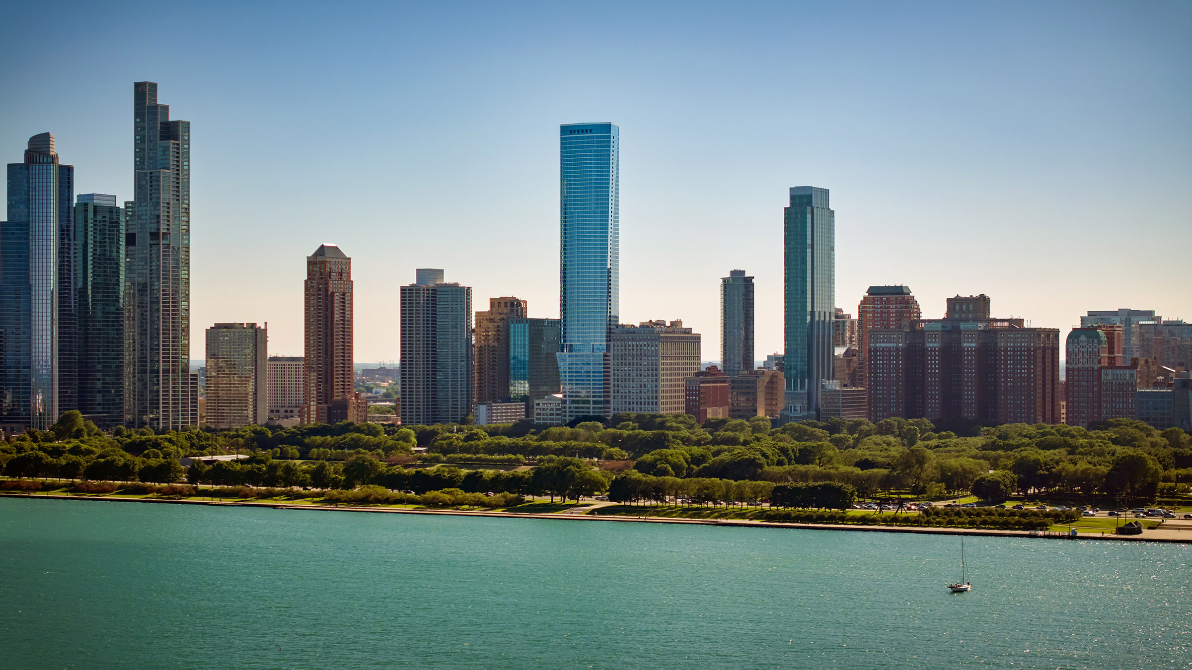 1000M Exterior overlooking Lake Michigan and Grant Park